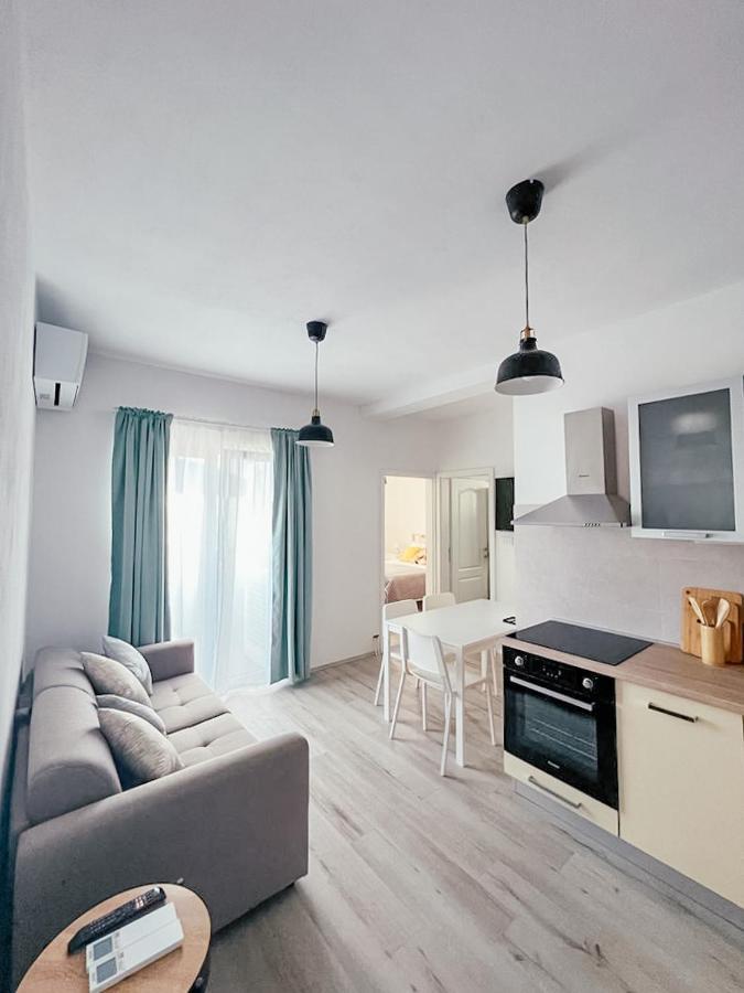 Apartments Happy Sukošan Exterior foto
